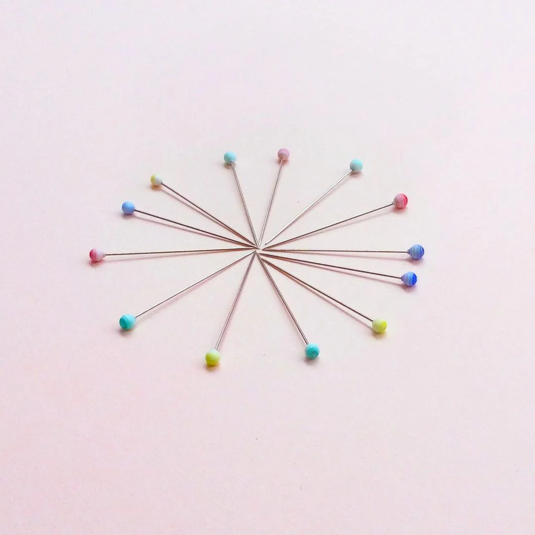 Alfileres de vidrio veteado de Clover - Image 5