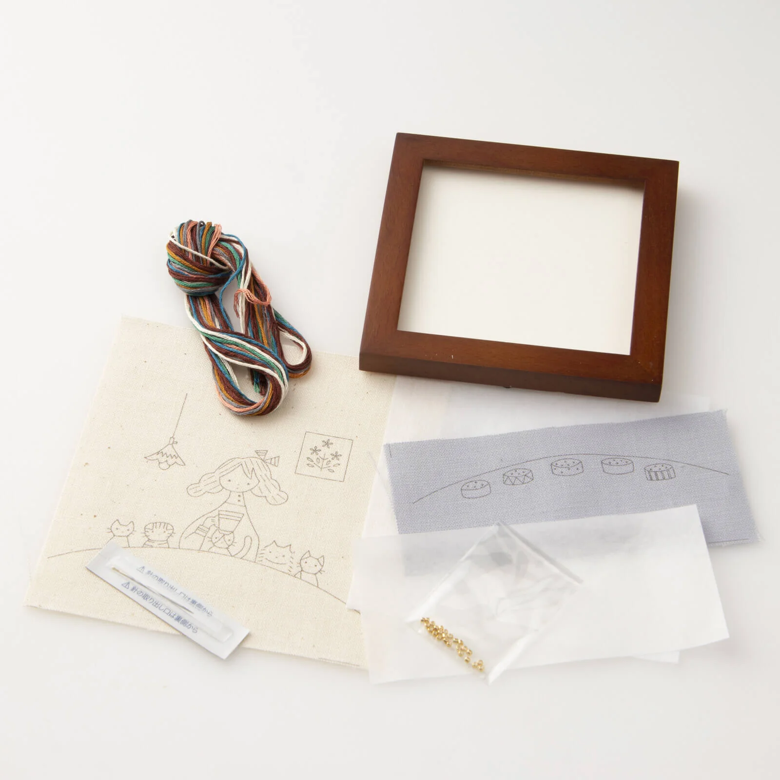 Kit de bordado "Mi vida con gatos: mesa" de Cosmo - Image 5