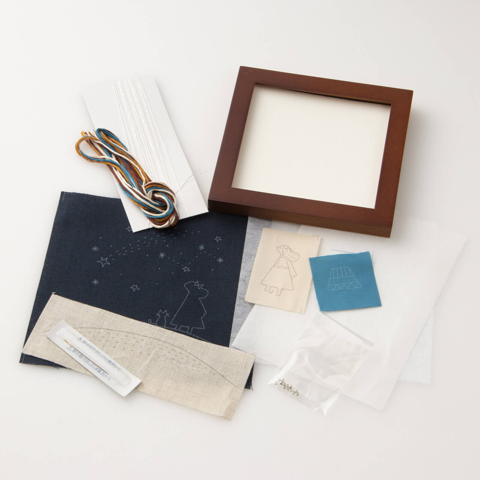 Kit de bordado "Mi vida con gatos: noche" de Cosmo - Image 3