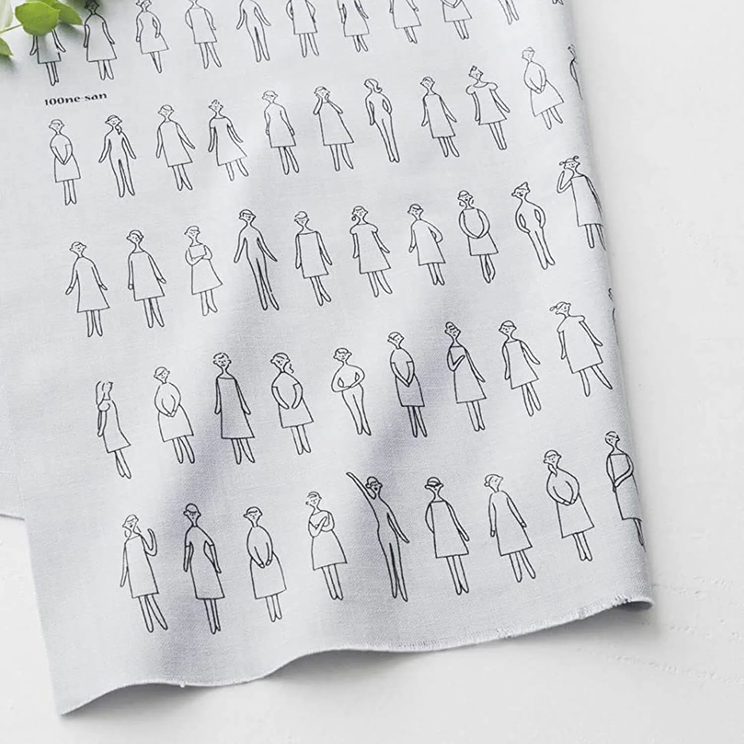 Tela para bordar modelo "100 mujeres" de Cosmo - Image 10